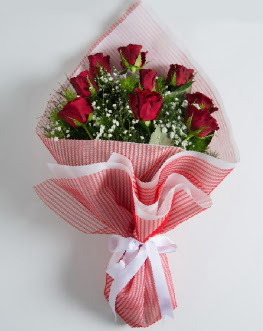 9 adet kırmızı gülden buket  Adana çiçek satışı 