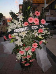 kazablanka,gerbera,sebboy ferforje  Adana çiçekçi mağazası 