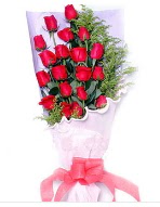 19 adet kırmızı gül buketi  Adana uluslararası çiçek gönderme 