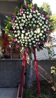  Adana internetten çiçek siparişi  Cenaze Çelengi  Adana çiçek siparişi sitesi 