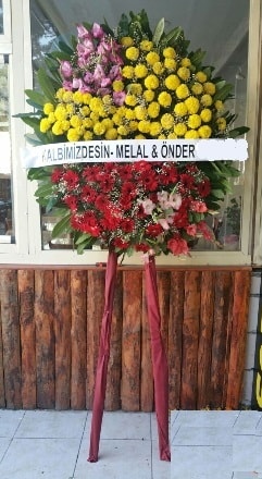 Adana anneler günü çiçek yolla  Cenaze çiçek modeli