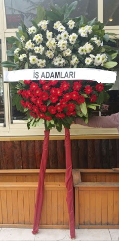 Cenaze çiçeği cenaze çiçek modelleri  Adana çiçek yolla 