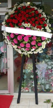 Cenaze çiçek modeli  Adana internetten çiçek siparişi 